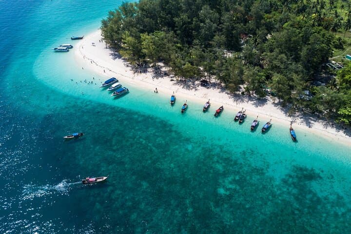Krabi 4-Island Private Long-tail Boat Tour: Snorkel, Sandbars & Phra Nang Cave photo 2