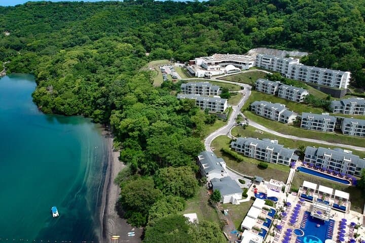 Private Transfer Liberia Airport to Planet Hollywood Costa Rica — Reliable Door-to-Resort Shuttle photo 6
