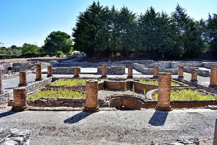 Explore the Roman Ruins of Conímbriga and the Caves of Sicó: Half-Day Archaeology & Limestone Wilds