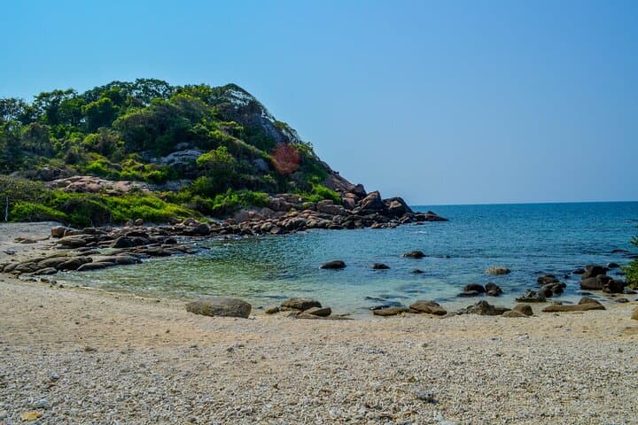 10-Day Sri Lanka Highlights: Sigiriya, Hill Country, Safaris & Whale Watching photo 6