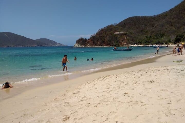 Tayrona’s Seven Waves to Playa Cristal: A Day Hike, Boat Ride and Snorkel in Colombia photo 5