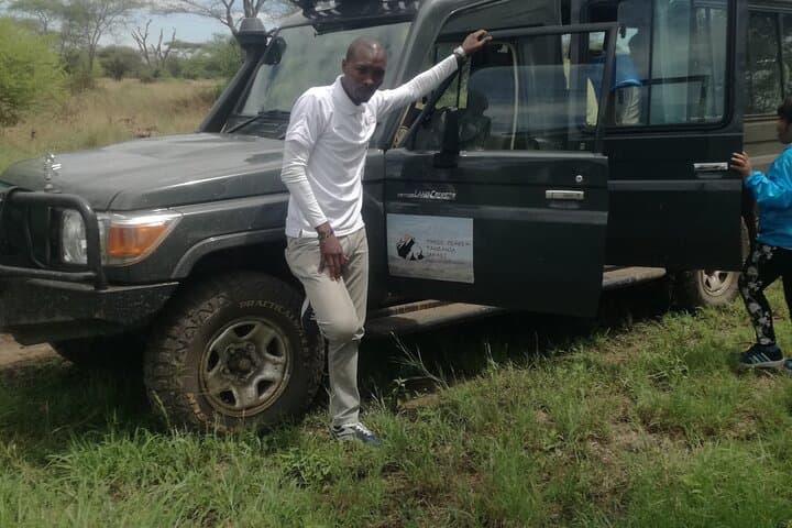4-Day Serengeti & Ngorongoro Safari from Arusha photo 2