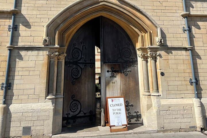 Self-Guided Oxford Walking Audio Tour — City of Dreaming Spires Explained photo 3