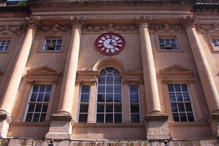 Bristol Highlights Private 2.5‑Hour Walking Tour with a Pub Drink photo 3