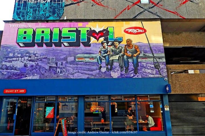 Bristol Highlights Private 2.5‑Hour Walking Tour with a Pub Drink photo 4