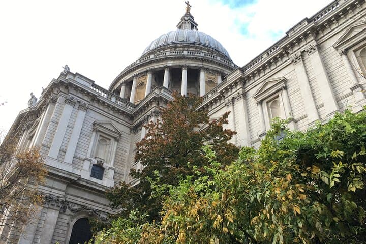 St Paul's to London Bridge: Half-Day River Thames Walking Tour with a Local Guide photo 3