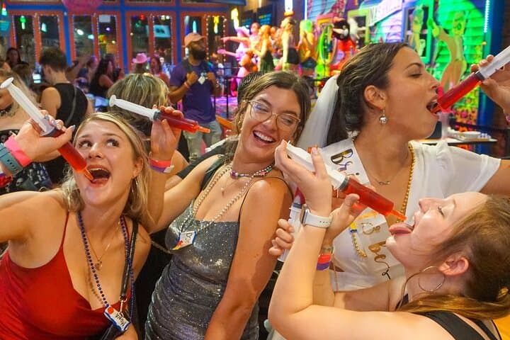 VIP Bar and Club Crawl in Nashville: Lower Broadway Nightlife with VIP Entry & Drinks photo 4