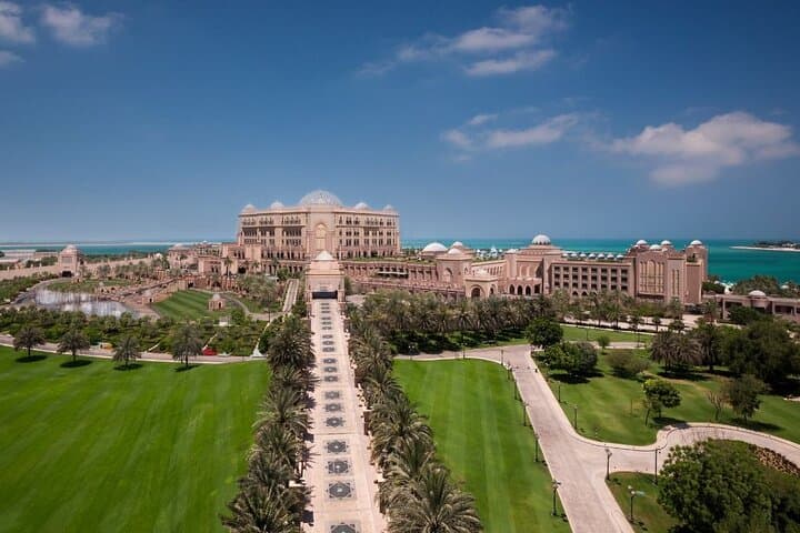 Half-Day Premium Abu Dhabi Tour from Dubai — Sheikh Zayed, Corniche & Cultural Highlights photo 4