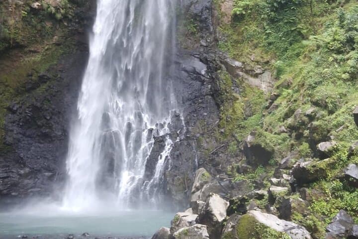 Victoria Fall Hike — Dominica’s Blue-River Waterfall and Mineral Pool photo 2