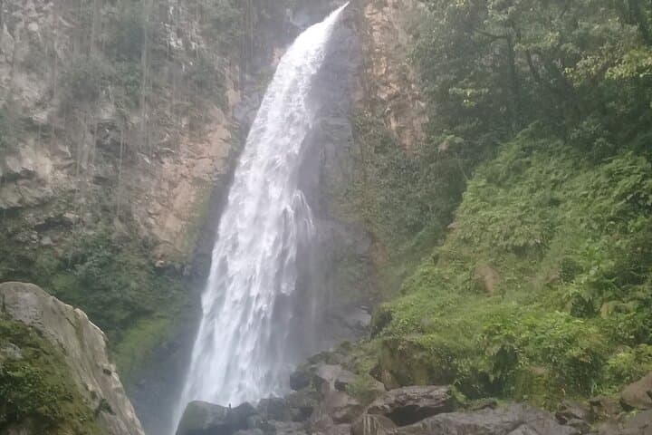 Victoria Fall Hike — Dominica’s Blue-River Waterfall and Mineral Pool
