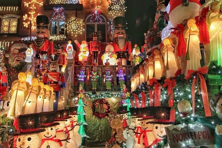 Dyker Heights Christmas Houses Private Tour — Evening Holiday Lights Walk in Brooklyn photo 1