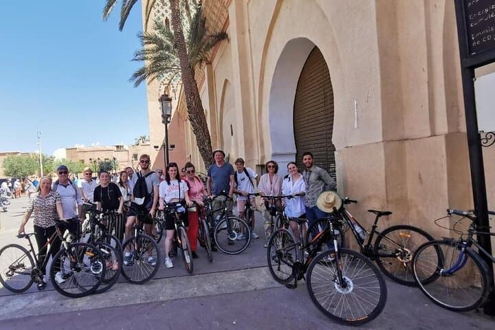 Half-Day Marrakesh Bike Highlights: Medina, Gardens & Kasbah