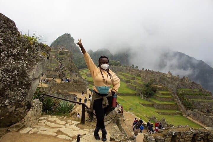Cusco Classic 5-Day Tour: Machu Picchu & Rainbow Mountain Adventure photo 3