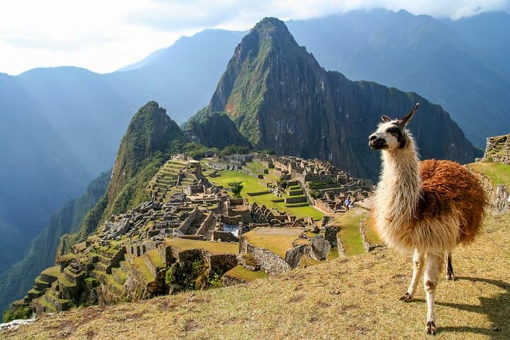 Cusco Classic 5-Day Tour: Machu Picchu & Rainbow Mountain Adventure