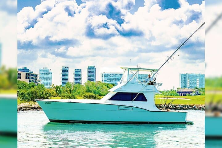Eight-Hour Private Luxury Fishing Charter in Cancun’s Barrier Reef photo 3
