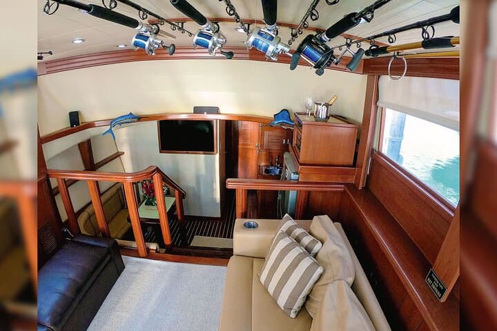 Eight-Hour Private Luxury Fishing Charter in Cancun’s Barrier Reef photo 5