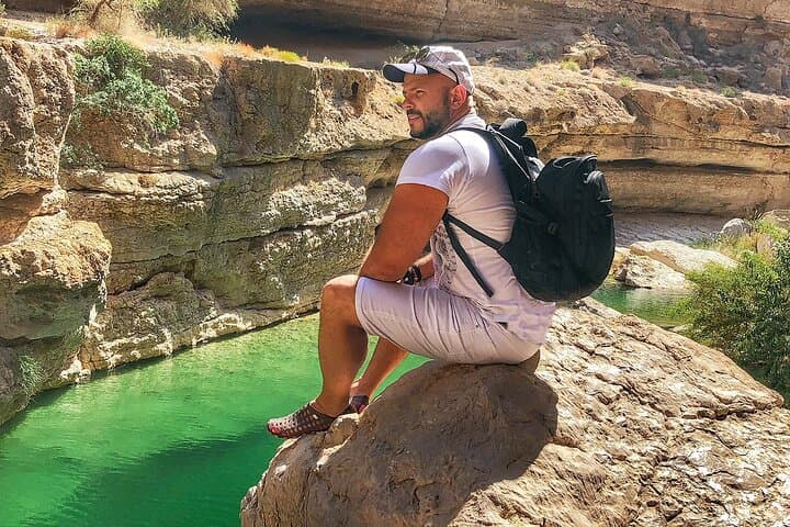 Wadi Shab and Bimmah Sinkhole: Full-Day Adventure from Muscat