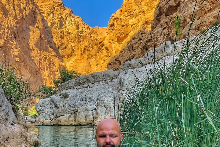Wadi Shab and Bimmah Sinkhole: Full-Day Adventure from Muscat photo 2