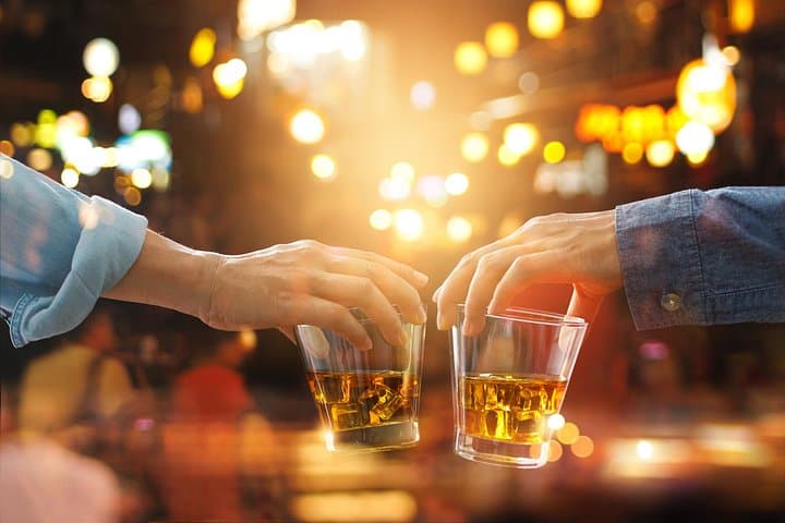 Private Whisky Tasting and Walking Tour of London: A Drams-and-Discoveries Experience photo 4