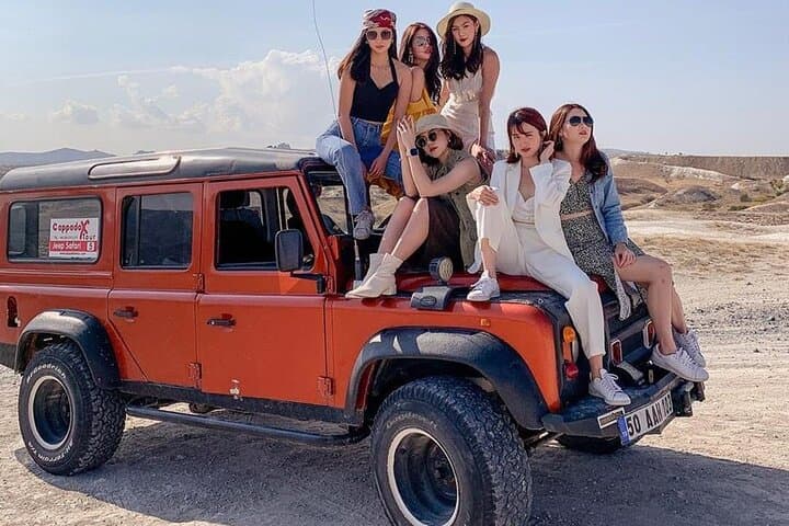 Cappadocia Jeep Safari: Sunrise & Sunset Tours Through the Fairy Chimneys