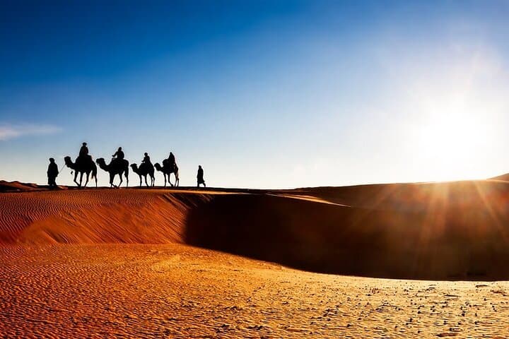 5-Day Desert Trek from Marrakech: Sahara Hike & Nomadic Camp in M'Hamid