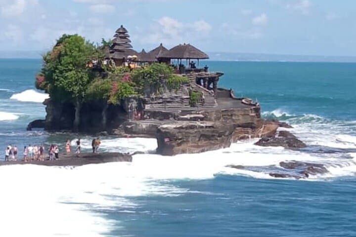 Half-Day Tanah Lot Temple Private Guided Tour: Taman Ayun, Batubolong & Sunset