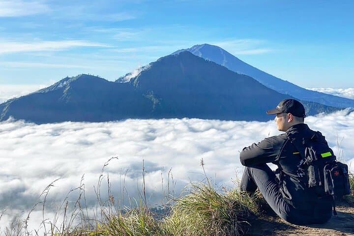 Sunrise Trek to Mount Batur and Lakeside Hot Springs photo 6