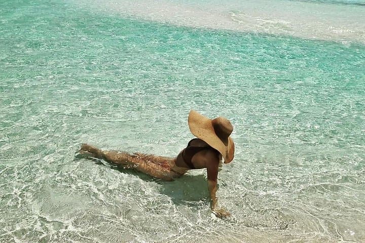 Full-Day Maldives Adventure: Sandbanks, Dolphins & Snorkeling off Hulhumalé photo 4