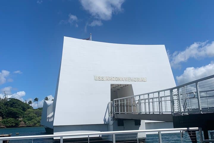 Private USS Arizona & USS Missouri Pearl Harbor Tour — Full-Day Guided History Experience photo 6