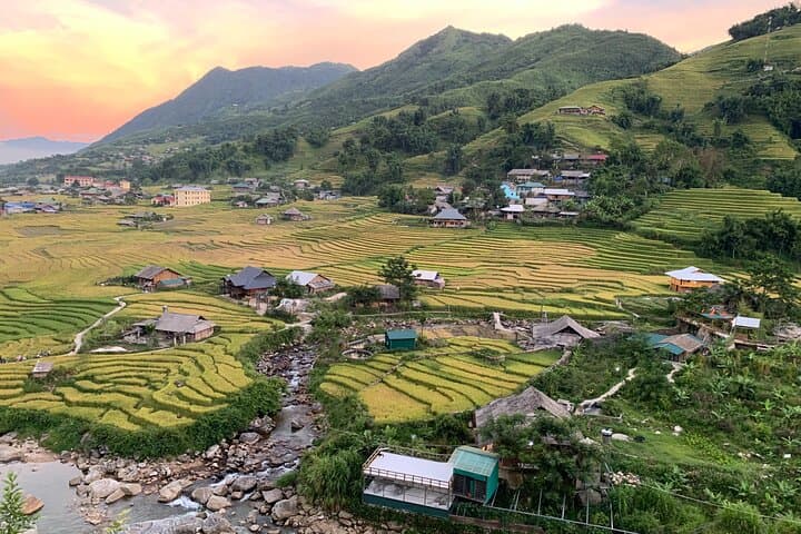 Sapa 2-Day Trek from Hanoi: Rice Terraces, Ethnic Villages & Local Guides photo 6