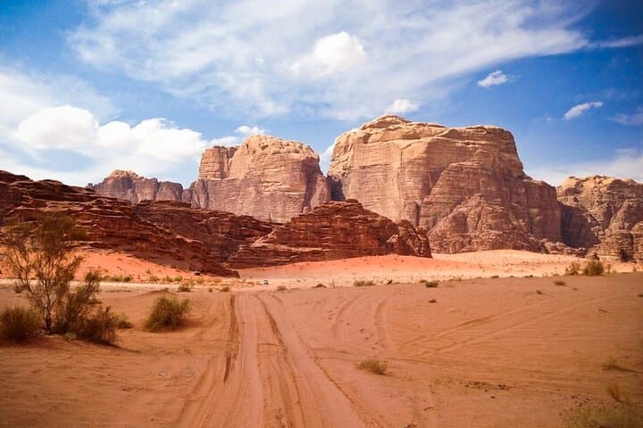 One-Day Jeep Tour in Wadi Rum from Aqaba: Desert Jeep Adventure & Bedouin Dinner photo 3