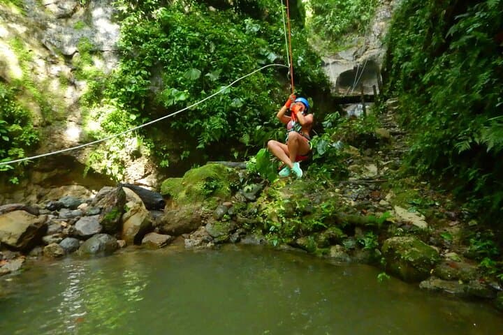 La Fortuna Canyoning: Waterfall Rappels, Wildlife & Lunch photo 2