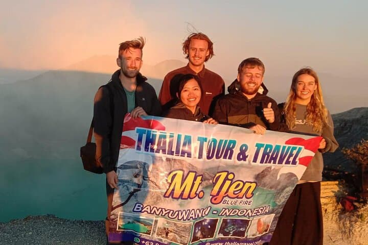 Ijen Blue Fire Tour: Pre-dawn Hike to Java’s Sulphur Crater photo 4