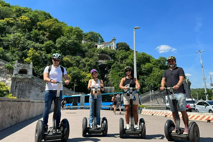 Glide Through Budapest: Segway Highlights of Buda and Pest