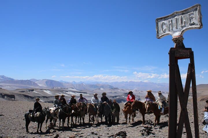 Cross the Andes on Horseback: 5-Day Gaucho Expedition to Pichi Trolón photo 5