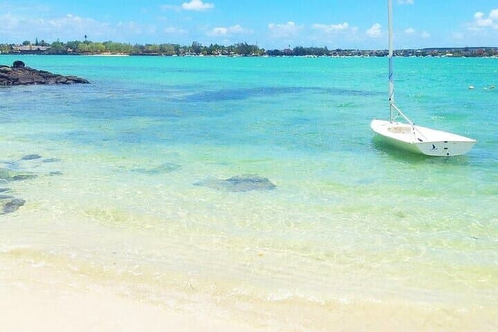 Snorkeling with Giant Turtles and Beach Hopping in Northern Mauritius photo 2