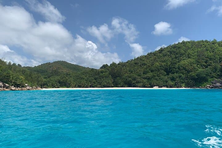 Anse Major & Baie Ternay: Seychelles Snorkel Cruise with Creole BBQ