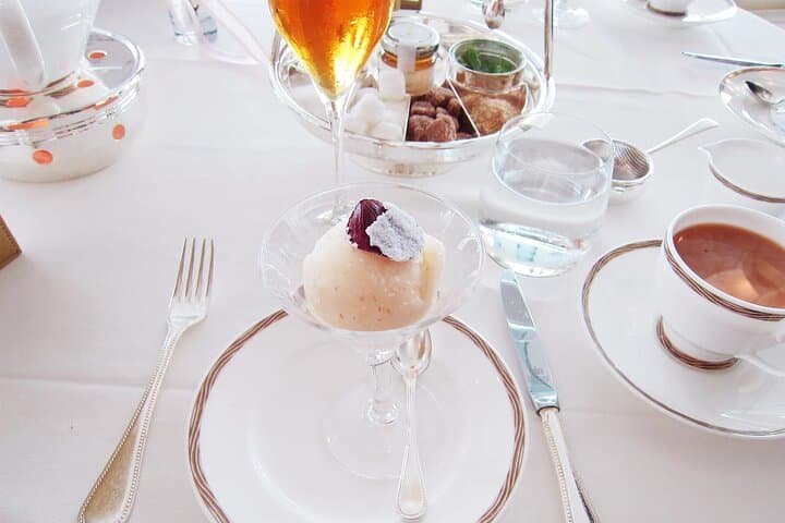 Afternoon High Tea at Burj Al Arab — Luxury Tea Experience with Transfer in Dubai photo 3