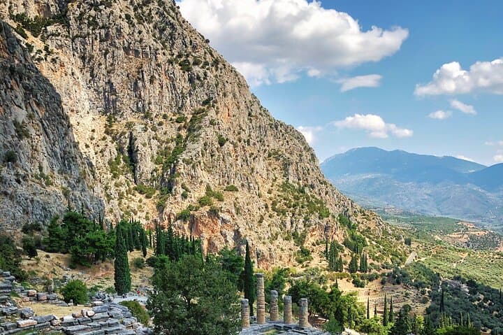 Delphi Full-Day Private Sightseeing Tour: Oracle, Museum & Mount Parnassus photo 3