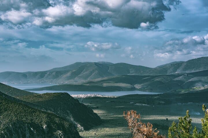 Delphi Full-Day Private Sightseeing Tour: Oracle, Museum & Mount Parnassus photo 4