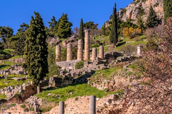 Delphi Full-Day Private Sightseeing Tour: Oracle, Museum & Mount Parnassus