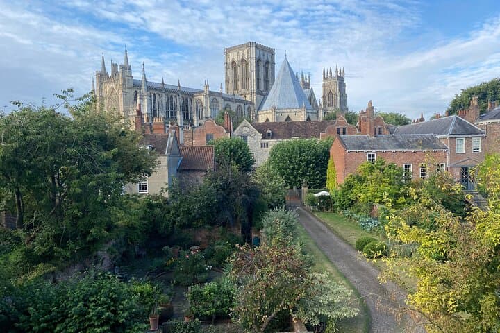 Walk York's Complete Medieval City Walls: Private 3-Hour Guided Tour photo 4