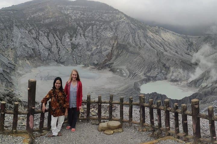 Tangkuban Perahu Volcano, Tea Plantation & Hot Spring Day Tour from Jakarta photo 2
