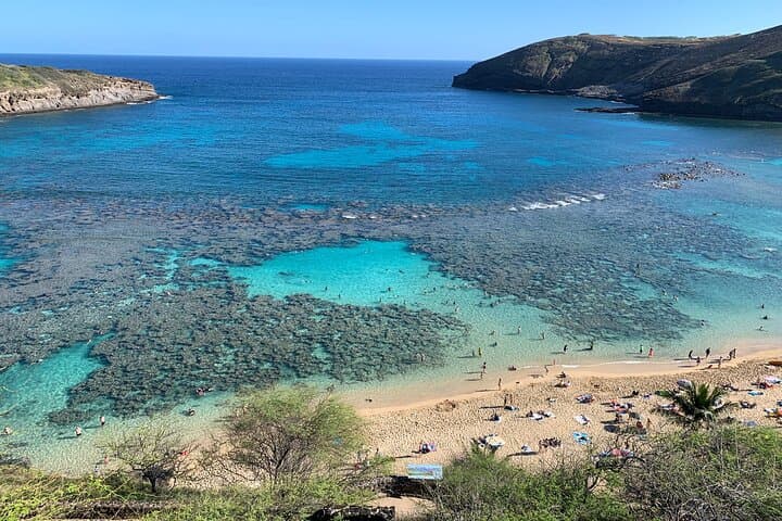 Luxury Private Circle Island Charter: Custom Oahu Boat & Shore Tour
