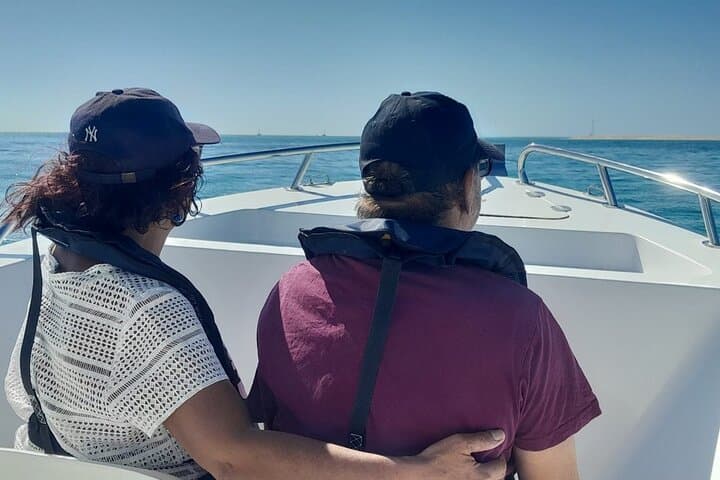 Private 3-Hour Boat Tour of Ria Formosa: Deserta, Farol & Culatra with Oyster Tasting