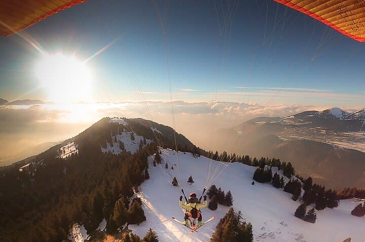 Soaring Above Villars: Paragliding Discovery Flight in the Chablais Alps photo 5