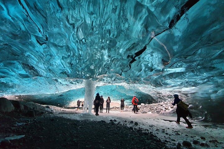 3-Day Golden Circle, South Coast & Blue Ice Cave: Reykjavik to Jökulsárlón Explorer