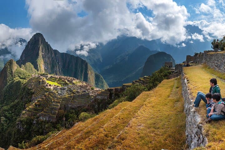 Full-Day Guided Machu Picchu Tour from Cusco — Train, Bus & Guided Visit photo 4