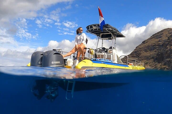 Waianae Dolphin Watching & Snorkel Safari — West Oahu Wildlife Cruise photo 1