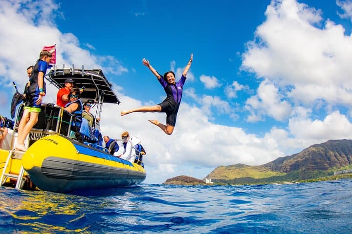 Waianae Dolphin Watching & Snorkel Safari — West Oahu Wildlife Cruise photo 4